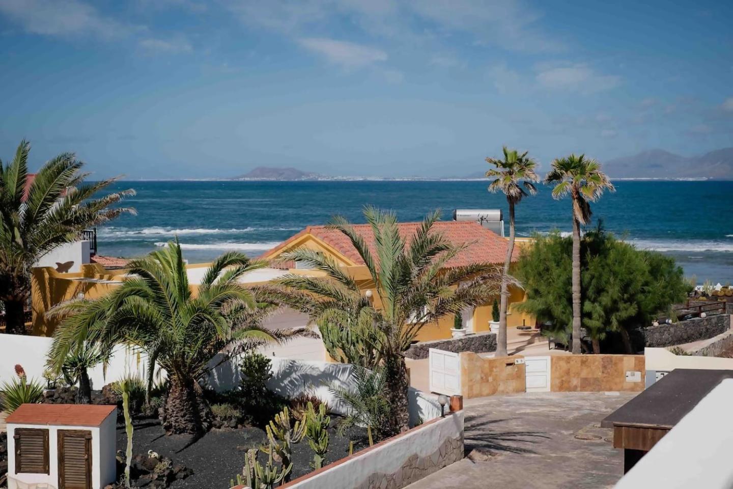 Villa Aloha Jacuzzi Y Vistas Al Mar Corralejo Eksteriør bilde